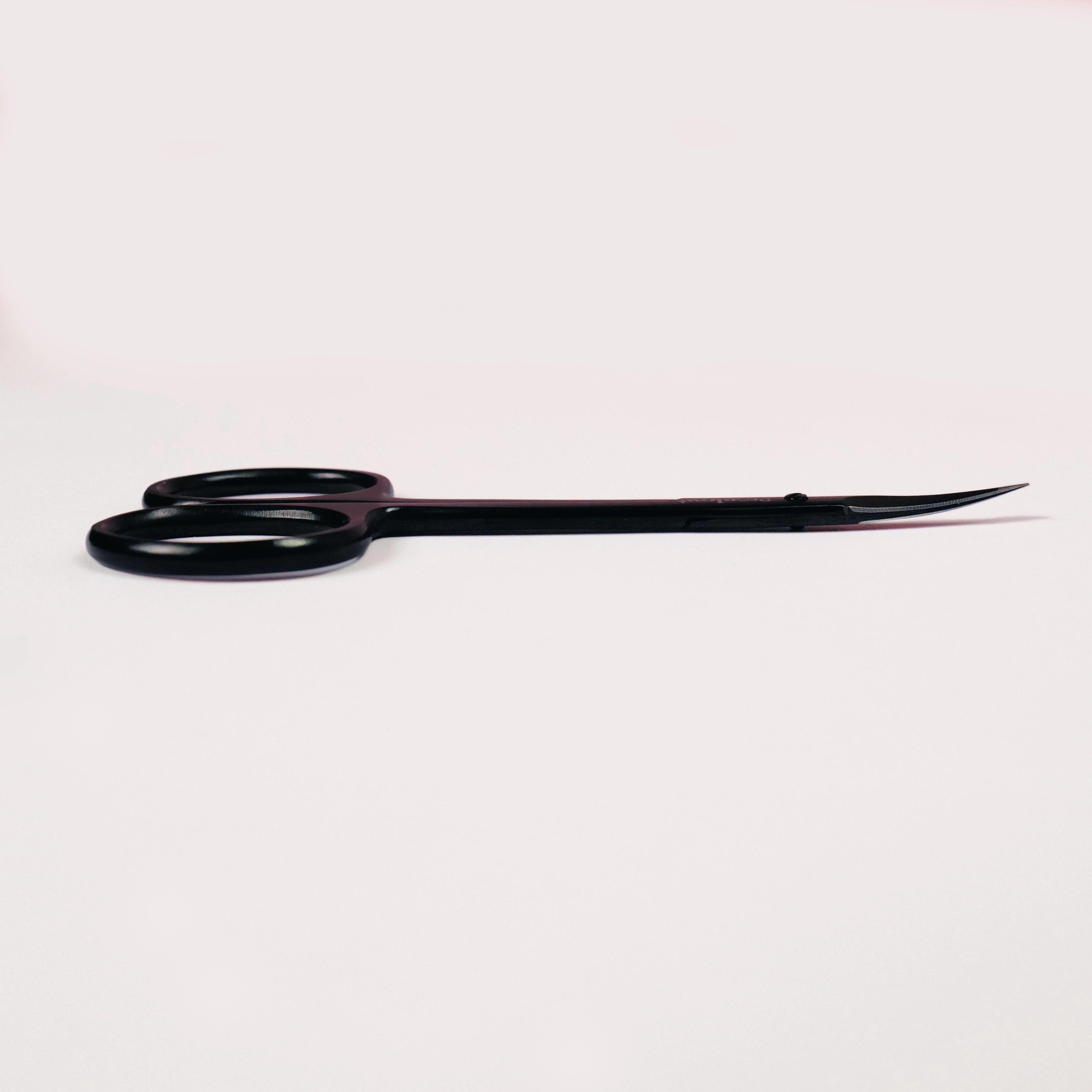 Forbicina per cuticole nera - Image 3